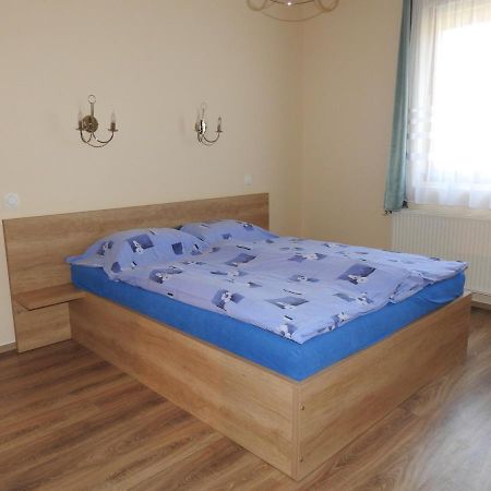Petra Apartmanház Badacsonytomaj Bagian luar foto