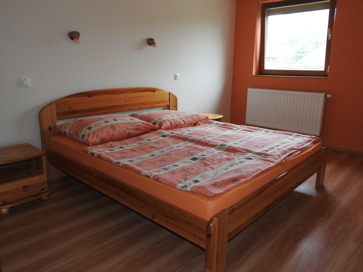 Petra Apartmanház Badacsonytomaj Bagian luar foto